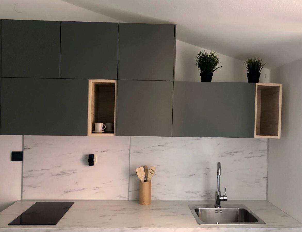 Apartament Anni Pula